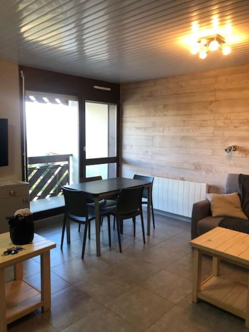Residence Les Martinets, Grand Studio Vue Degagee, 4 Couchages, Cellier, Meuble De Tourisme 3 Etoiles, Parking Gratuit Chamrousse Extérieur photo