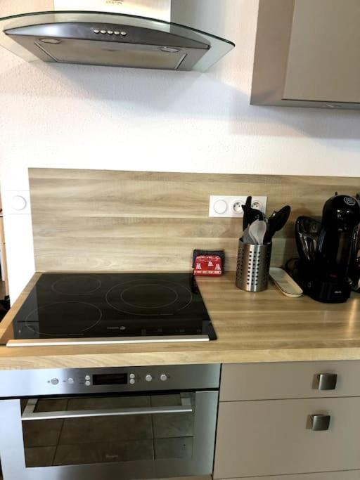 Residence Les Martinets, Grand Studio Vue Degagee, 4 Couchages, Cellier, Meuble De Tourisme 3 Etoiles, Parking Gratuit Chamrousse Extérieur photo